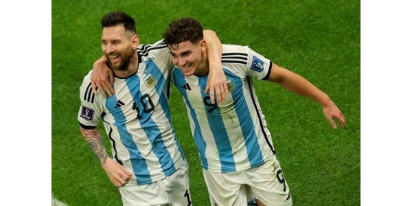 Poznaj juliána Álvareza z Argentyny w 2023 roku